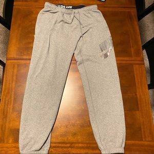 Nike joggging pants